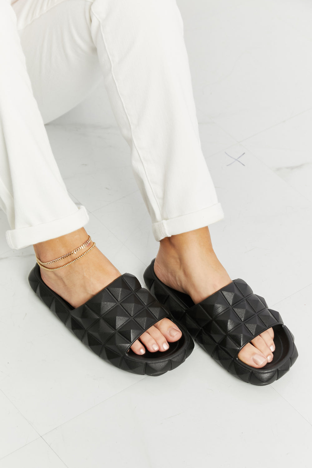 Încălțăminte de vară ortopedică casual adaptată