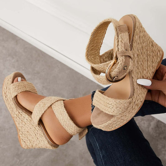 Modern orthopedic and supportive sandals for summer