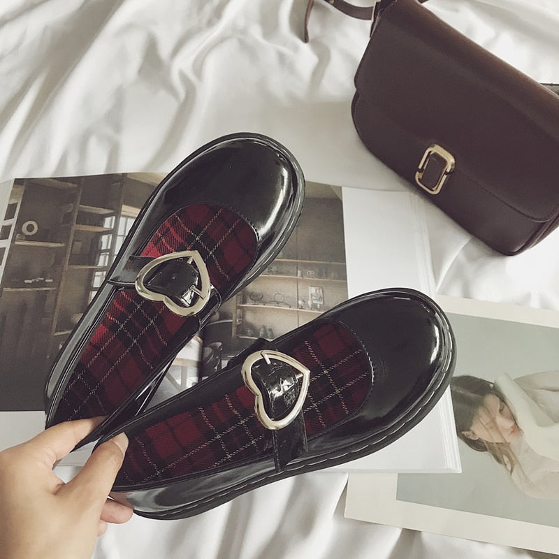 Pantofi de vară de susținere eleganți și detaliați