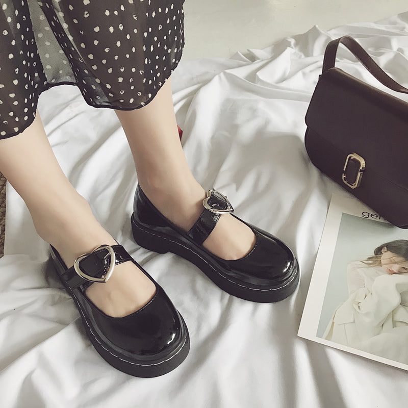 Pantofi de vară de susținere eleganți și detaliați