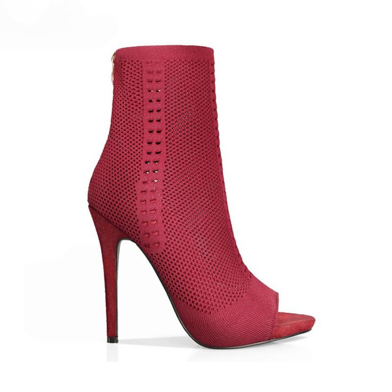 Tocuri de vară ortopedice elegante și de susținere
