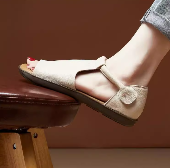 Pantofi de vară ortopedici la modă și de susținere