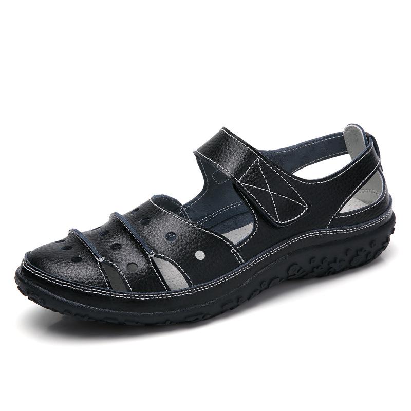Sandale ortopedice de vară la modă