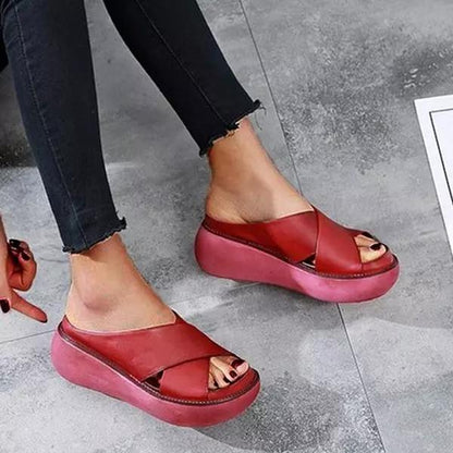 Sandale de vară elegante și detaliate, cu suport pentru picior