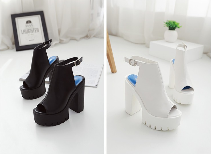Sandale de vară ortopedice confortabile și elegante