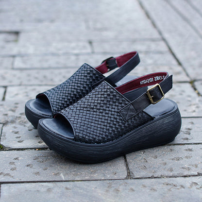 Sandale de vară de susținere elegante și detaliate