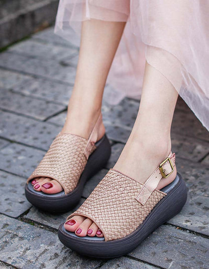 Sandale de vară de susținere elegante și detaliate