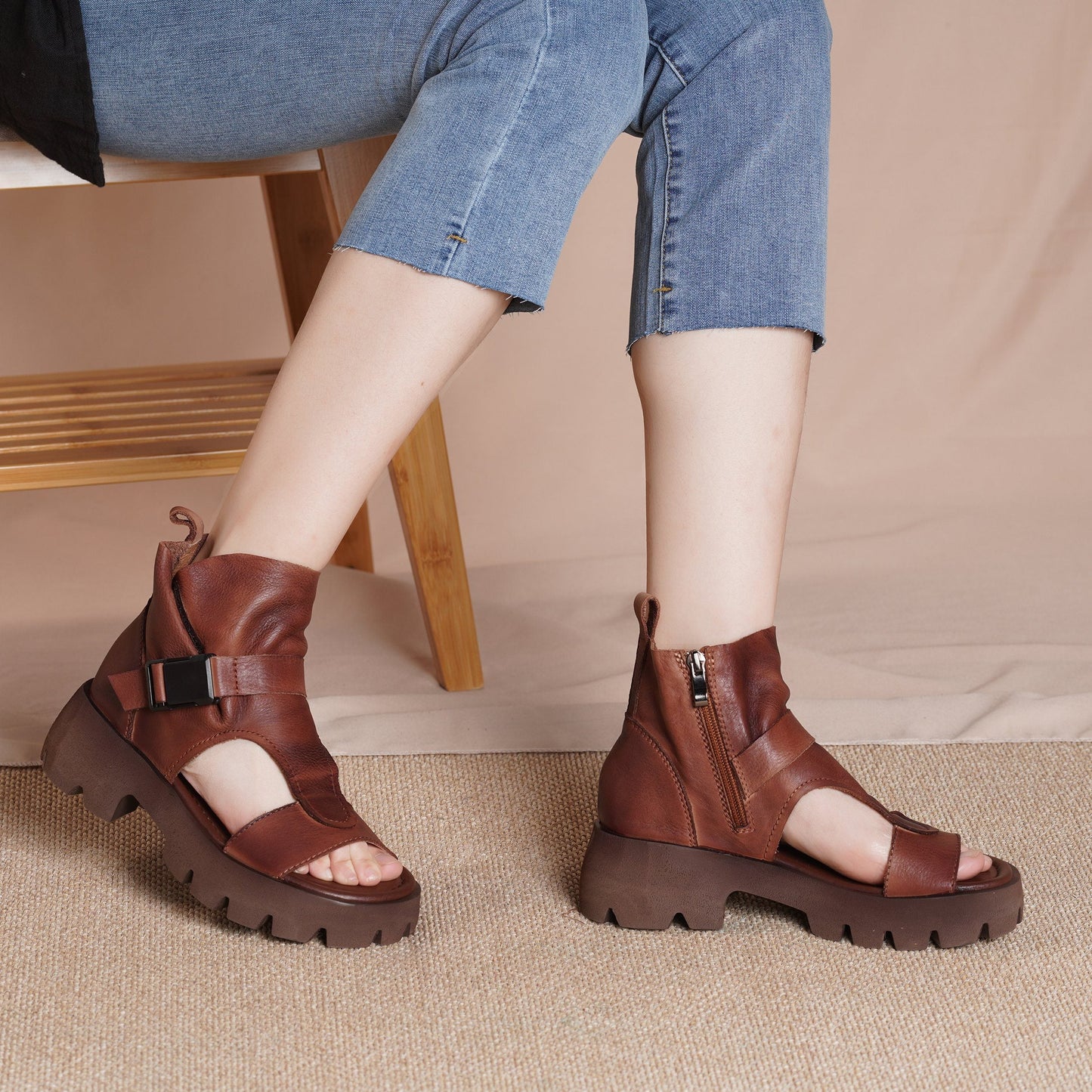 Sandale de vară ortopedice confortabile și elegante