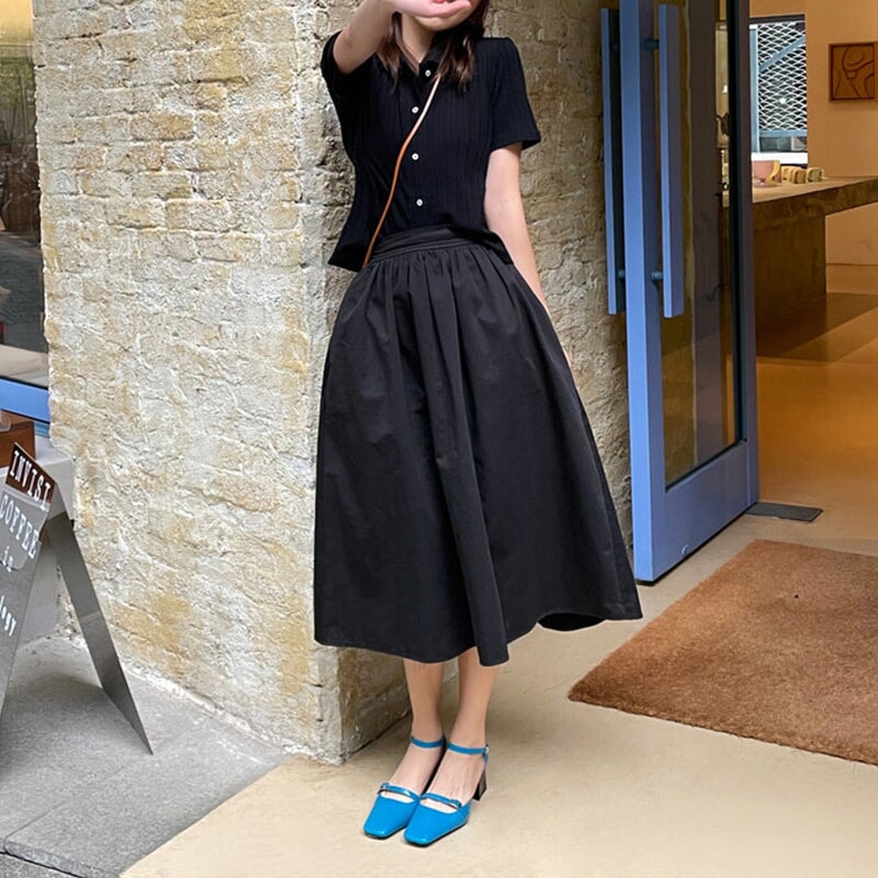 Sandale de vară de susținere elegante și detaliate