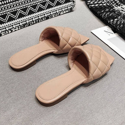 Sandale ortopedice de vară la modă