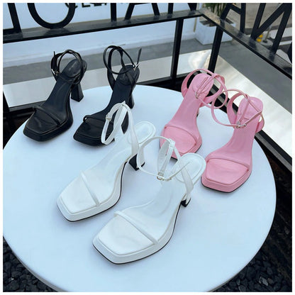 Sandale de vară de susținere elegante și detaliate